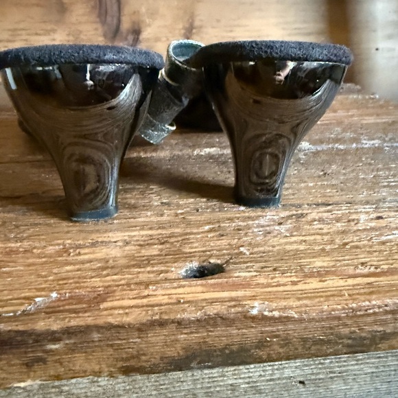 Helle Comfort Metallic Snakeskin Leather Wellness Sandals - Picture 4 of 6